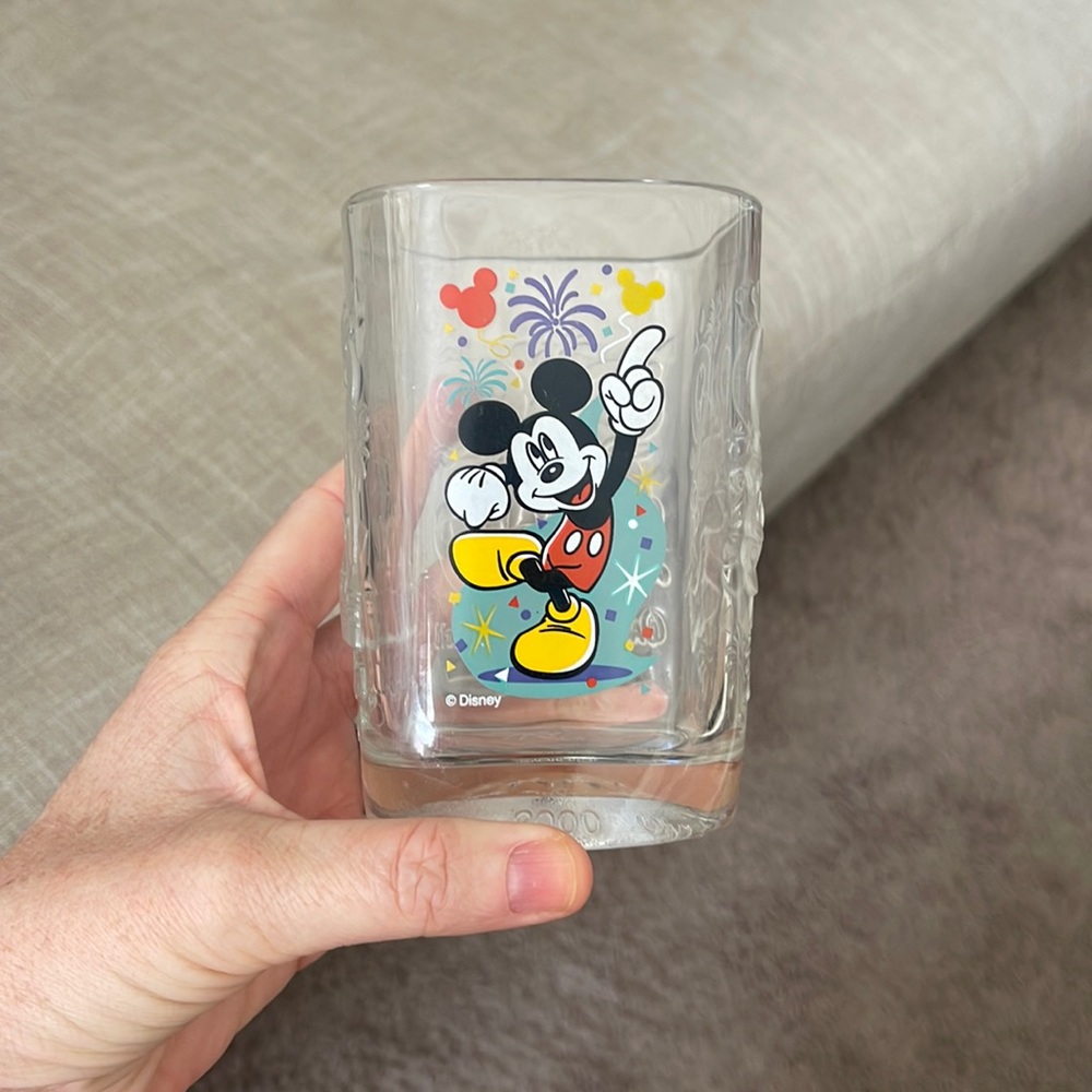 MCDONALDS 2000 WDW CELEBRATION GLASS